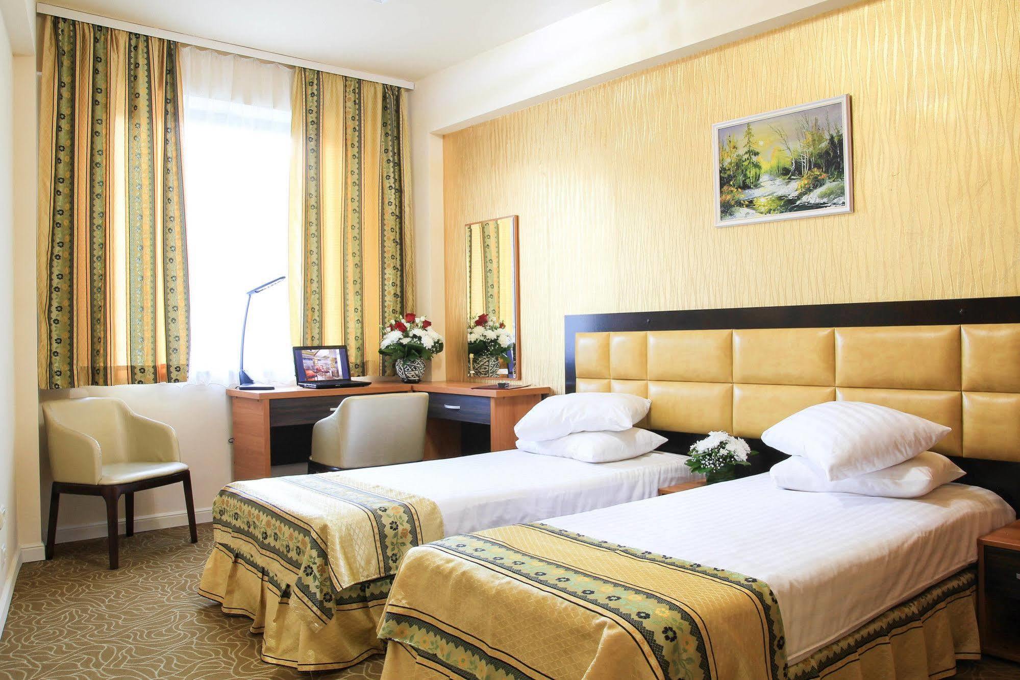 Best Western Hotel Lev Or I Bukarest Exterior foto