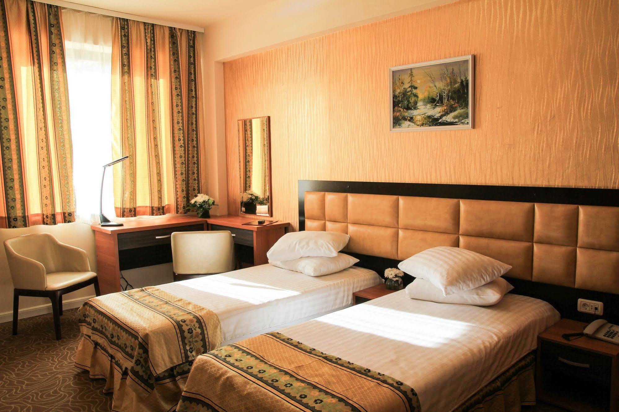Best Western Hotel Lev Or I Bukarest Exterior foto