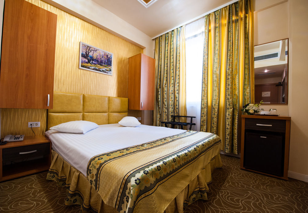 Best Western Hotel Lev Or I Bukarest Exterior foto
